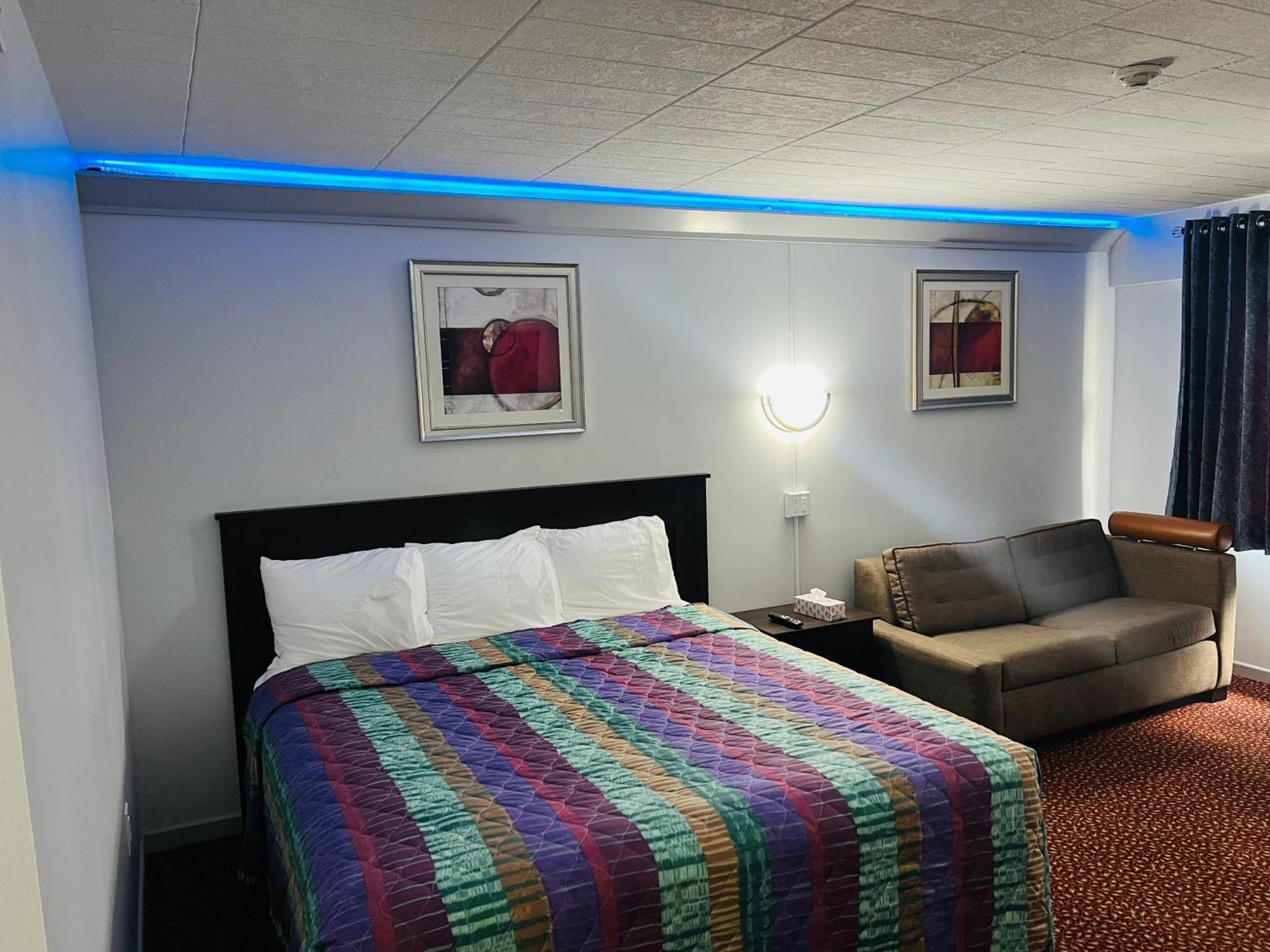 Hotel Lively And - Sudbury